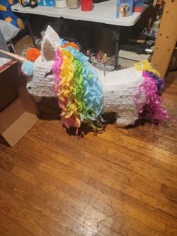 Unicorn pinata