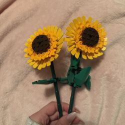 Sunflower And Valentine Heart Lego Sets