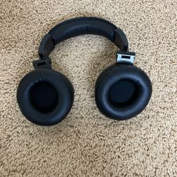 Thore Black Wireless Bluetooth Ear Cup (Over-the-Ear) Noise-Cancelling Headphone not tested selling as is no power code 