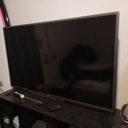 43' Inch LG TV