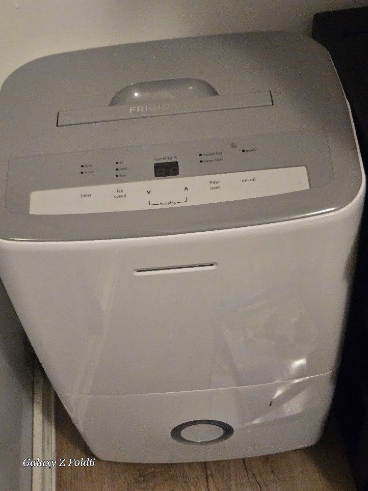 Frigidaire De-Humidifier