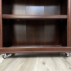 Cabinet/book shelf 