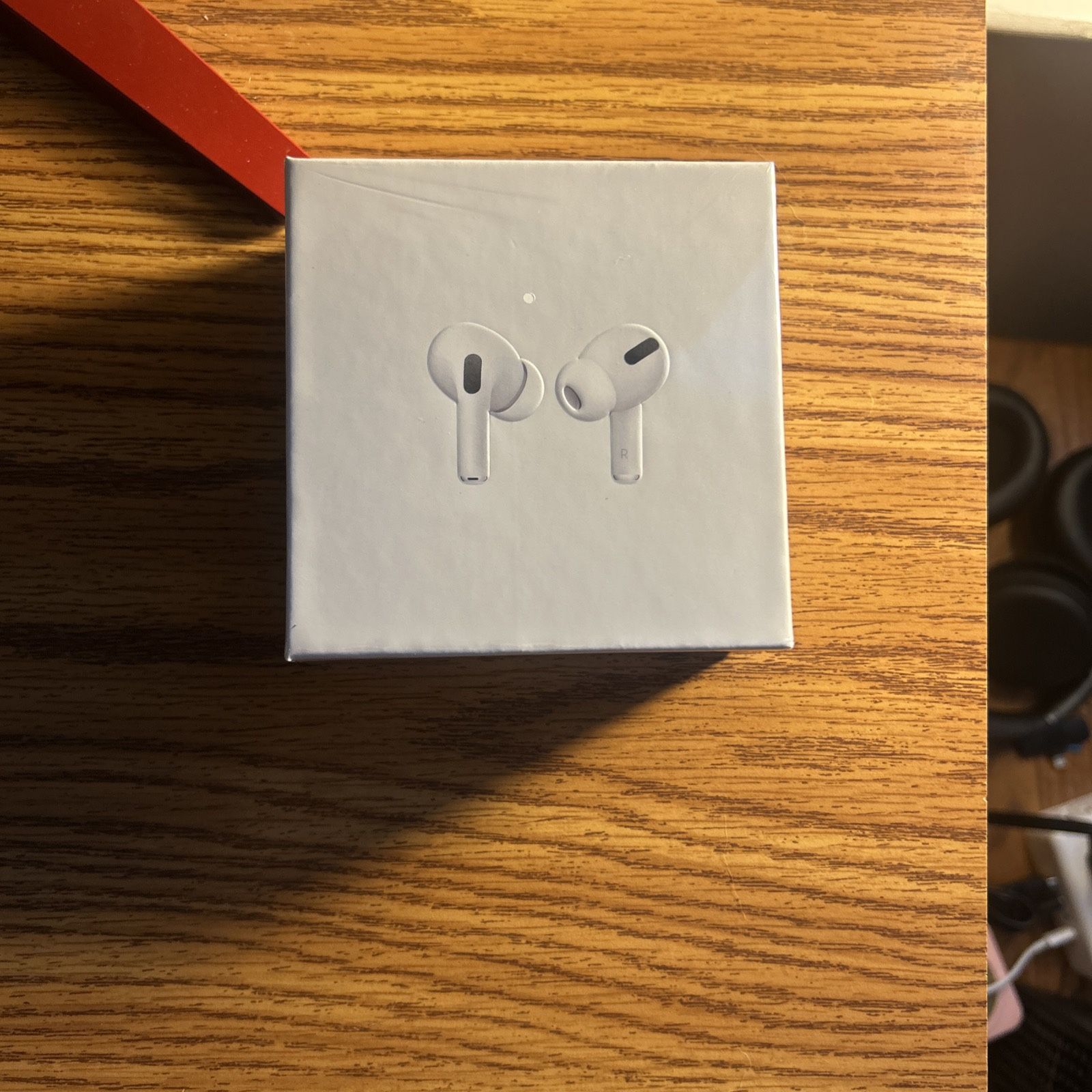 Apple AirPod Pros New W Seal