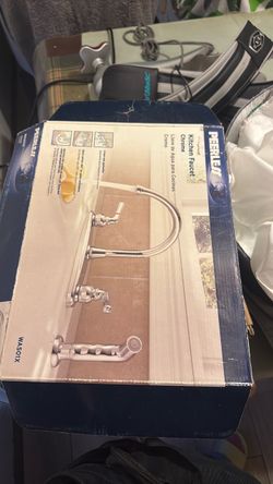 New Peerless Chrome Kitchen Faucet with Side Sprayer