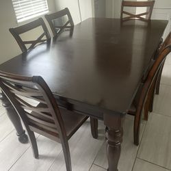 Dining Table And 6 Chairs.