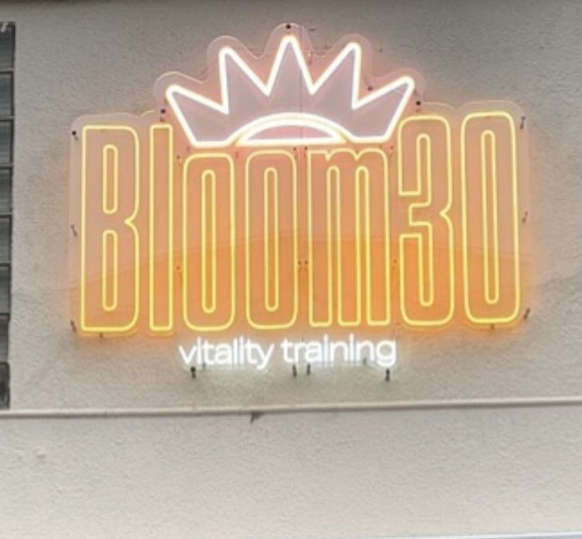 Neon Bloom30 Sign