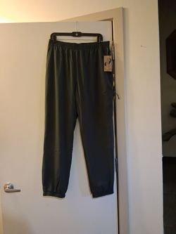 Men's Asics winter Joggers size large brand new all black