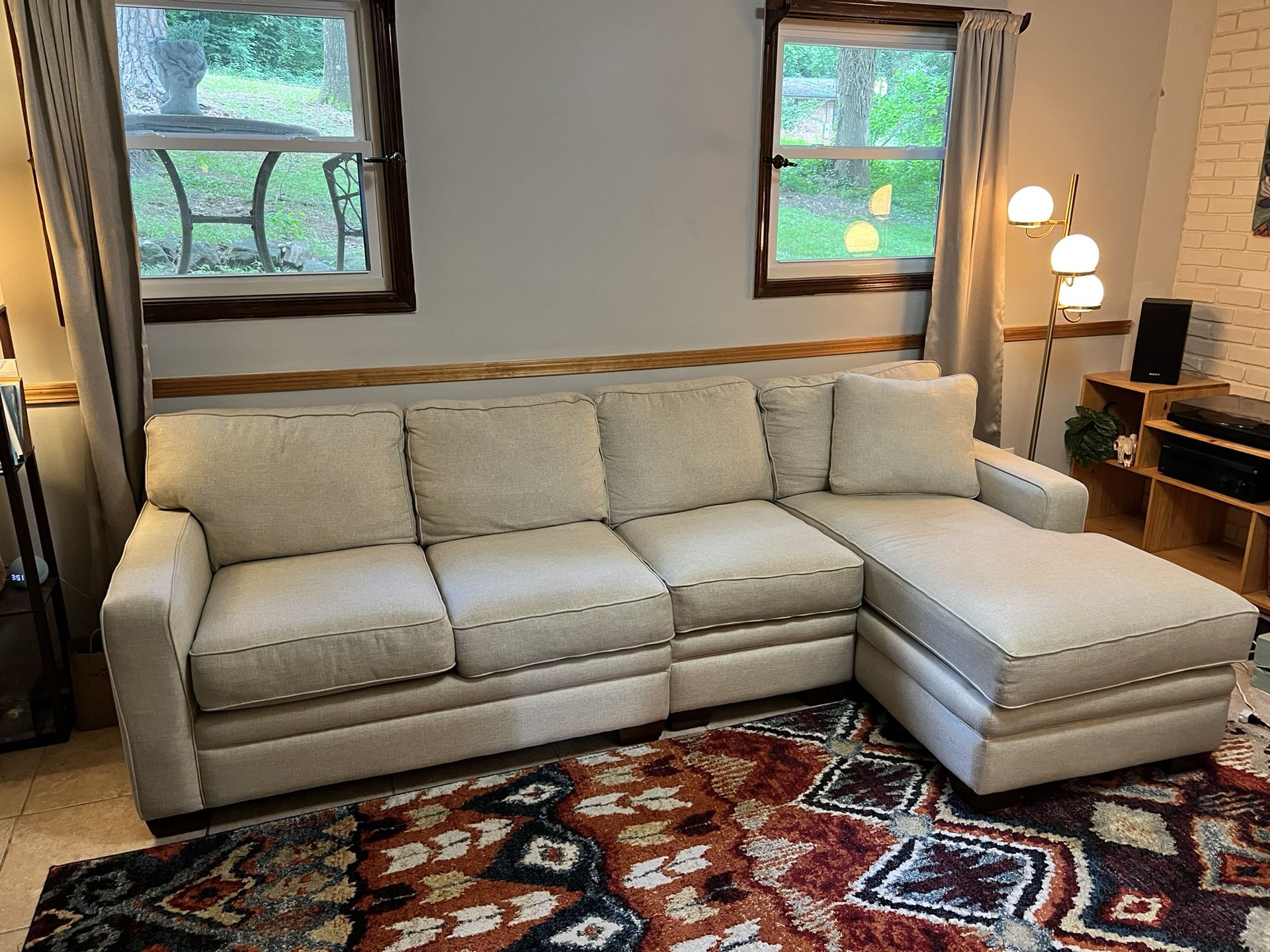 La-Z-Boy 3 Piece Cream Sectional 
