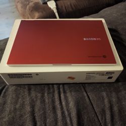 Samsung Chrome book With Box
