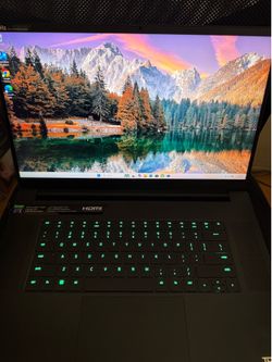 Razer Blade 17 Gaming Laptop – QHD 240Hz | i7-12800H | RTX 3060 | 32GB RAM ddr5