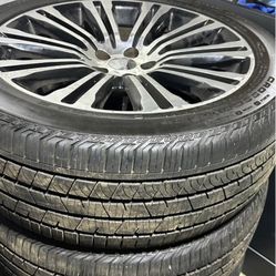 Chrysler/Dodge Rims 20’in