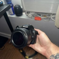 Nikon D3500 with several lenses