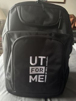 New Backpack Has Laptop Safe
