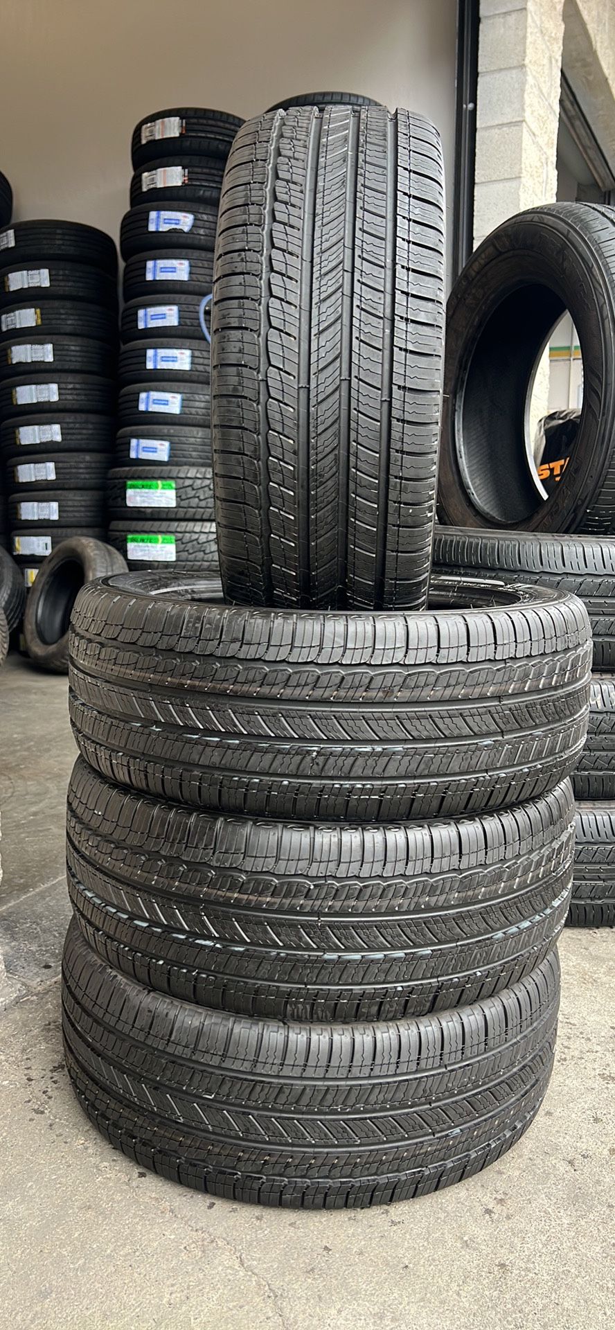 235/45/18 Michelin Primacy MXM4 T1 * With foam inside in it *
