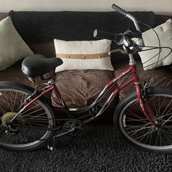 Beach Cruiser - Schwinn Cruiser Seven Bike