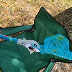 CHEAP CHEAP BEACH OR POOL CHAIR WITH KIDS DIP NET "SHARK EDITION" - ALL FOR ONLY $15