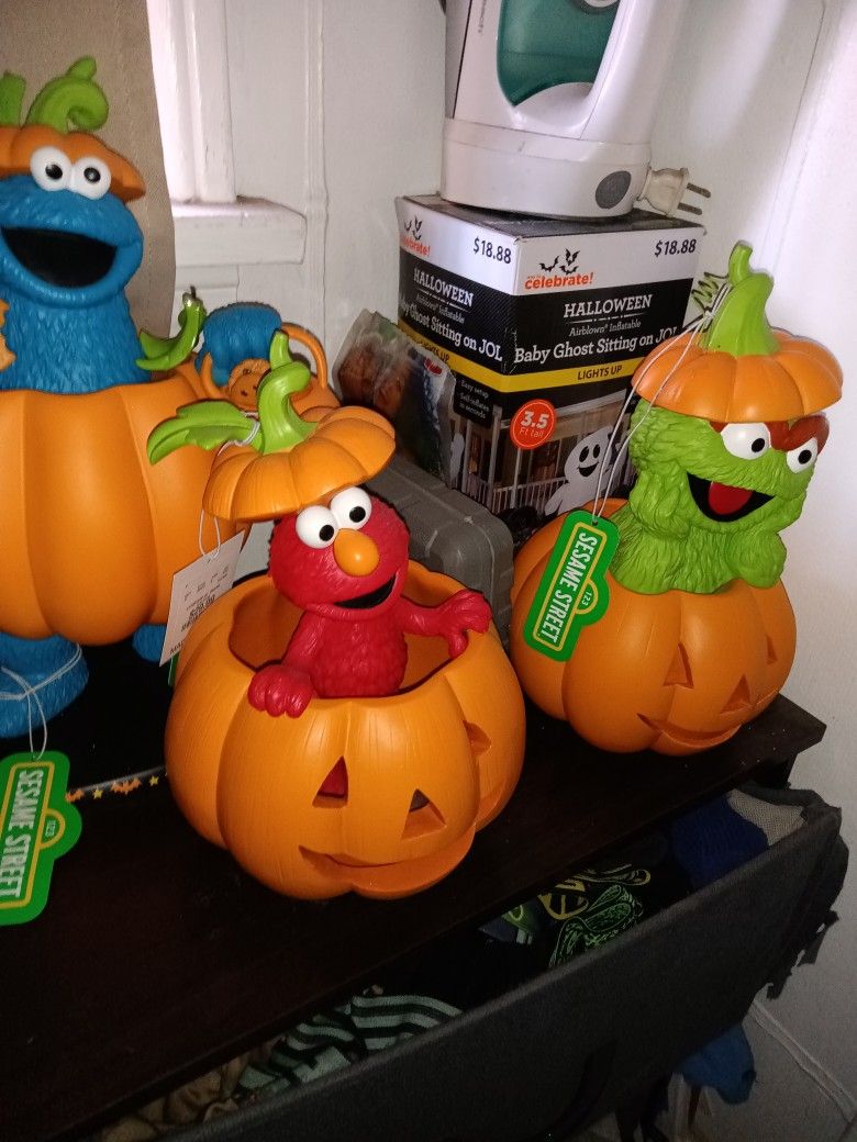Sesame Street Punmpkins
