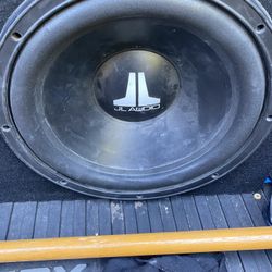12 Inch JL Audio  W0 and Box Working  Good 