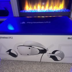 PlayStation VR 2 ONLY USED ONCE - LIKE NEW
