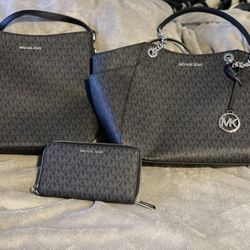 New With Tags Michael Kors Purses And Wallet