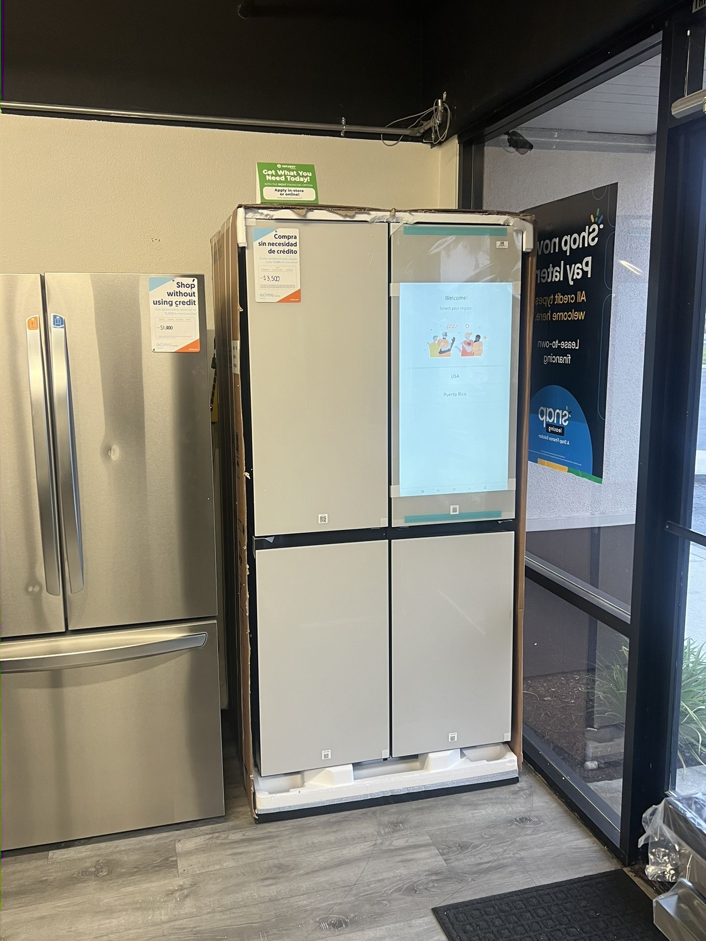 Samsung Bespoke 23 Cu Ft Counter Depth 4 Door Flex Refrigerator With AI Family Hub & AI Vision Inside In White Glass