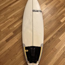 Pyzel Ghost Surfboard 5’7”