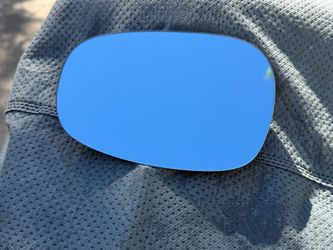 BMW 328i E90 right side mirror glass