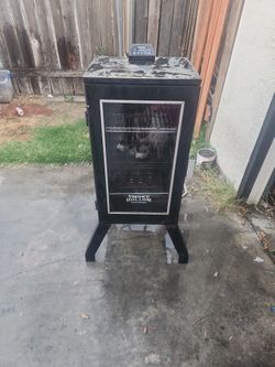 Smoke Hollow Wood Smoker