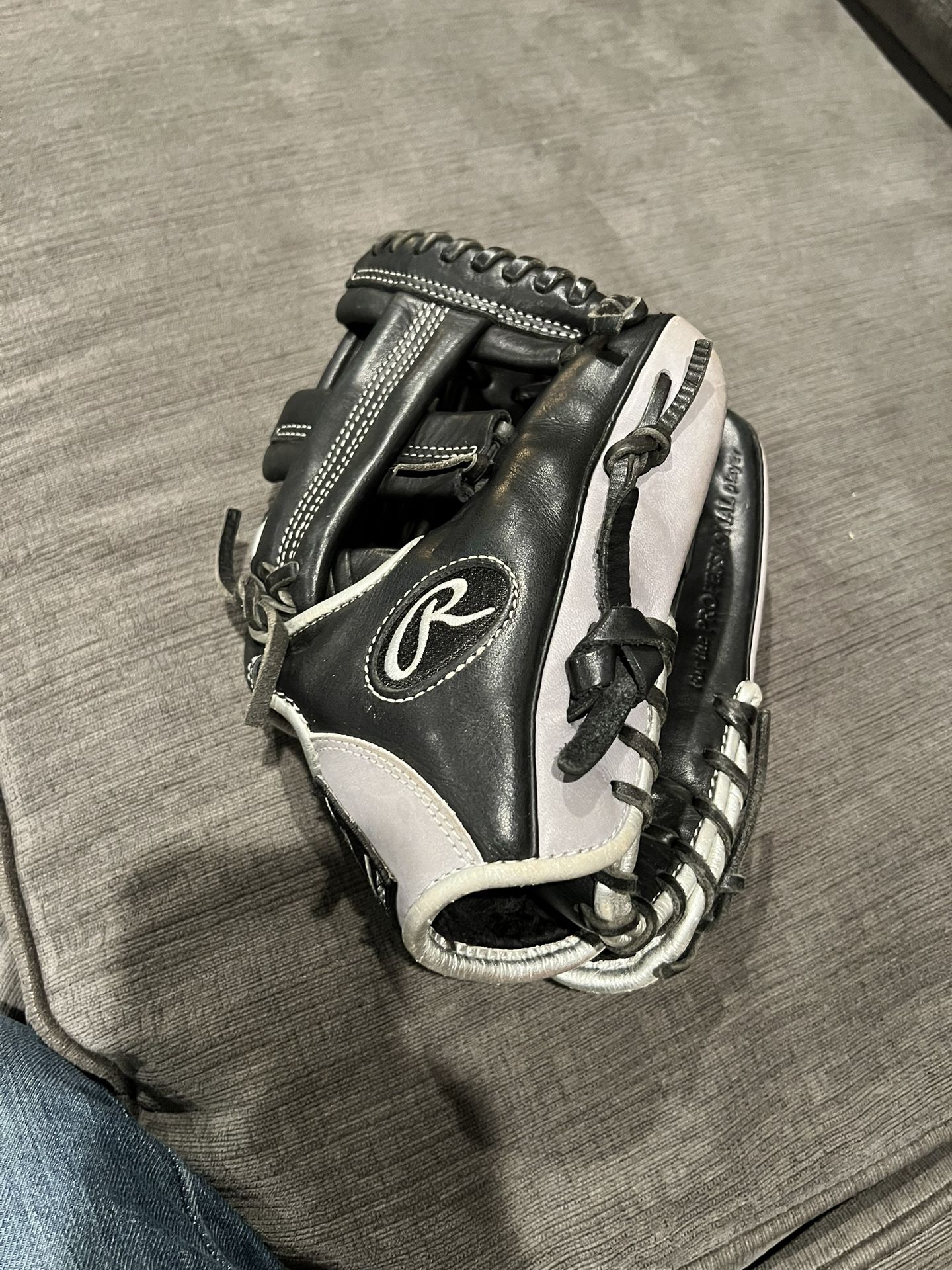 Youth Rawlings Encore Baseball Glove 11.25 Inch RHY