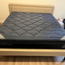 DreamCloud Luxe Hybrid King Mattress