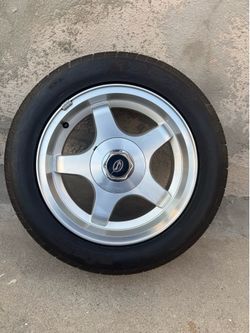 (1) - 1996 Impala Ss Wheel/Tire (low mile car)