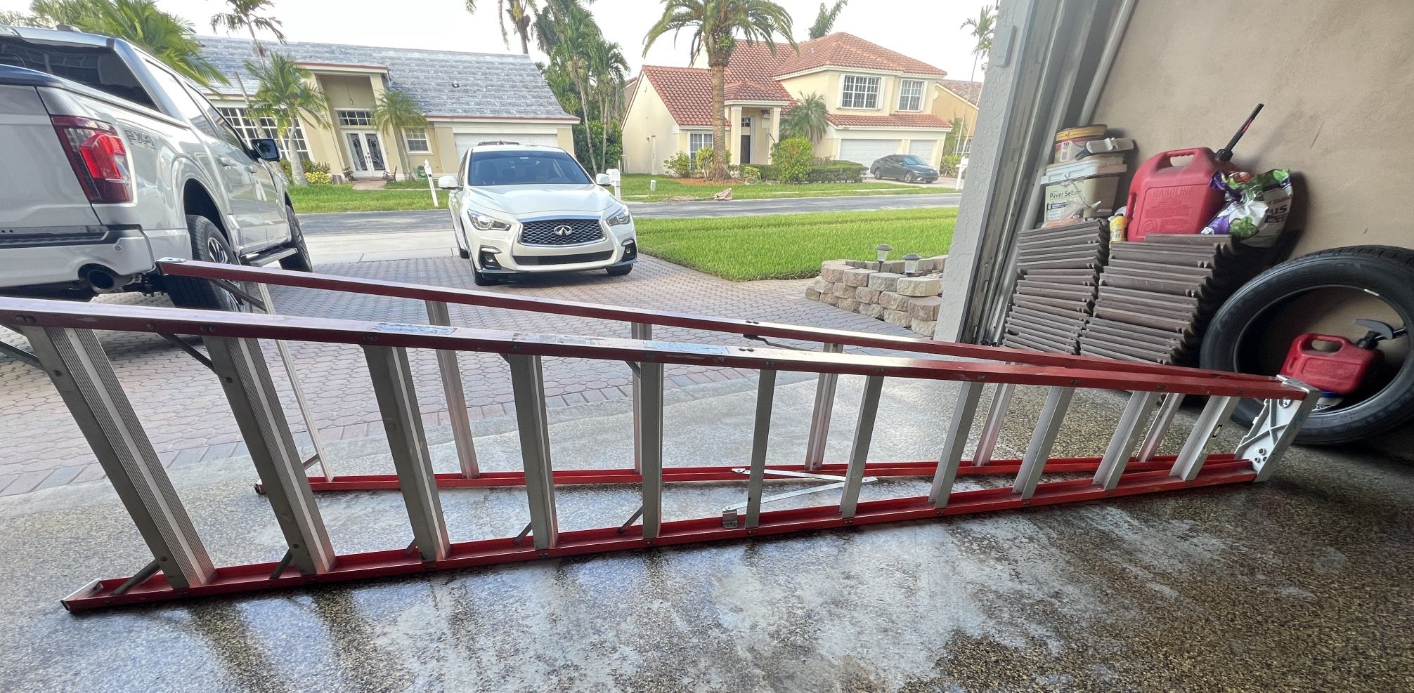 Louisville 12 ft Ladder