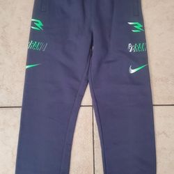 New Nike Boys Joggers. Size Medium 