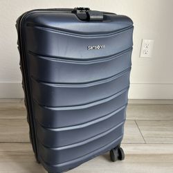 Samsonite Carry On Luggage