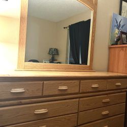 6 Drawer Dresser/ 2 Nightstands Bedroom Set 