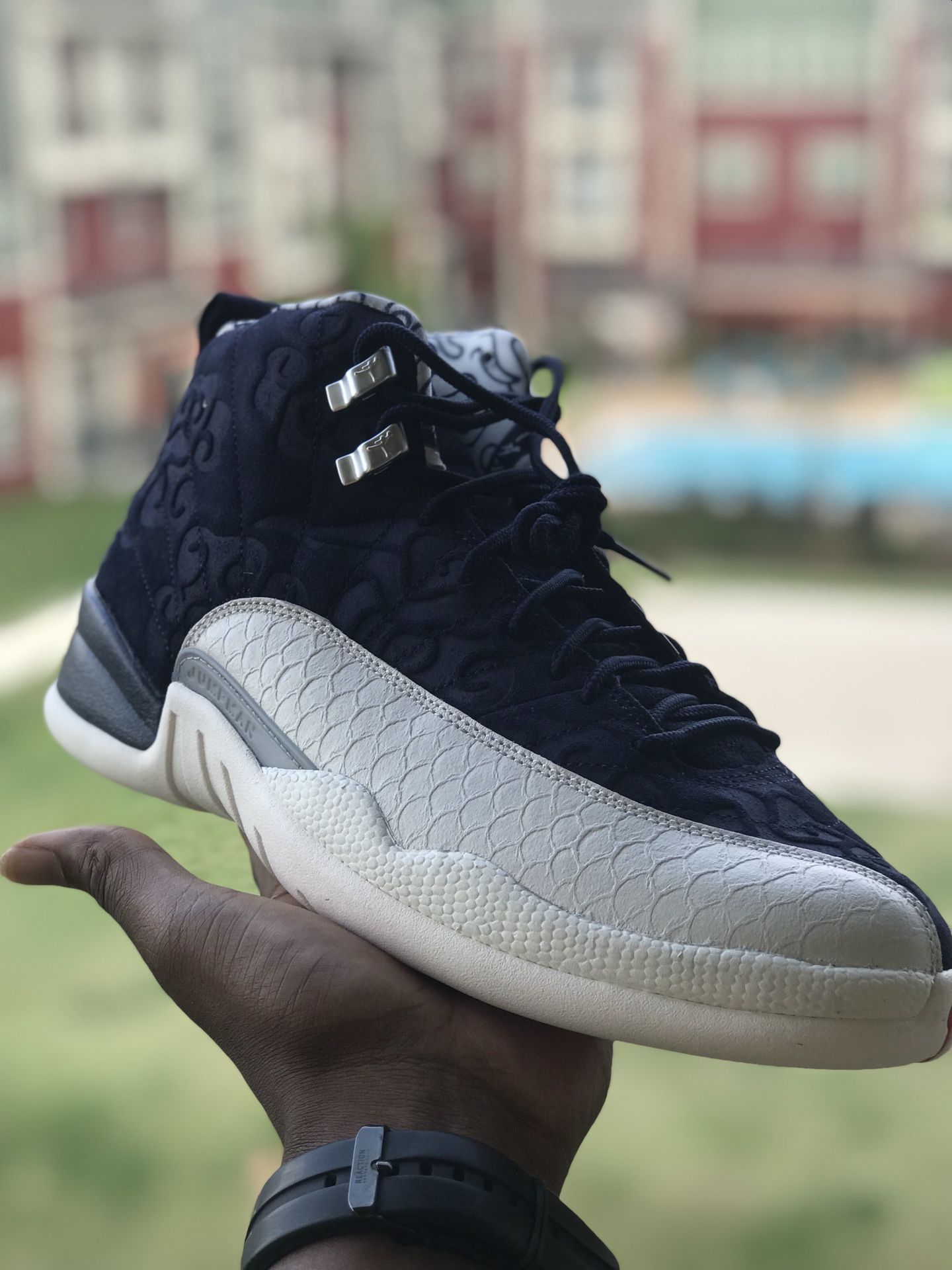 International 12s sz 10