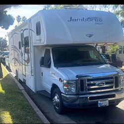 2010 Jamboree Sport 32M