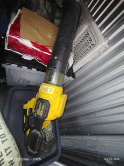 DeWalt Brushless Cordless Leaf Blower