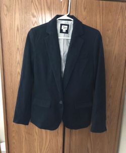 Navy size 4