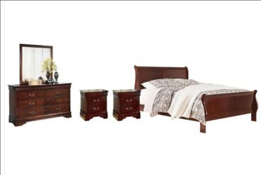 FREE Queen Size Bed Set (not including mattress)