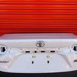 2020-2021-2022-2023 -2024 -2025 TOYOTA COROLLA XSE TRUNK LID OEM