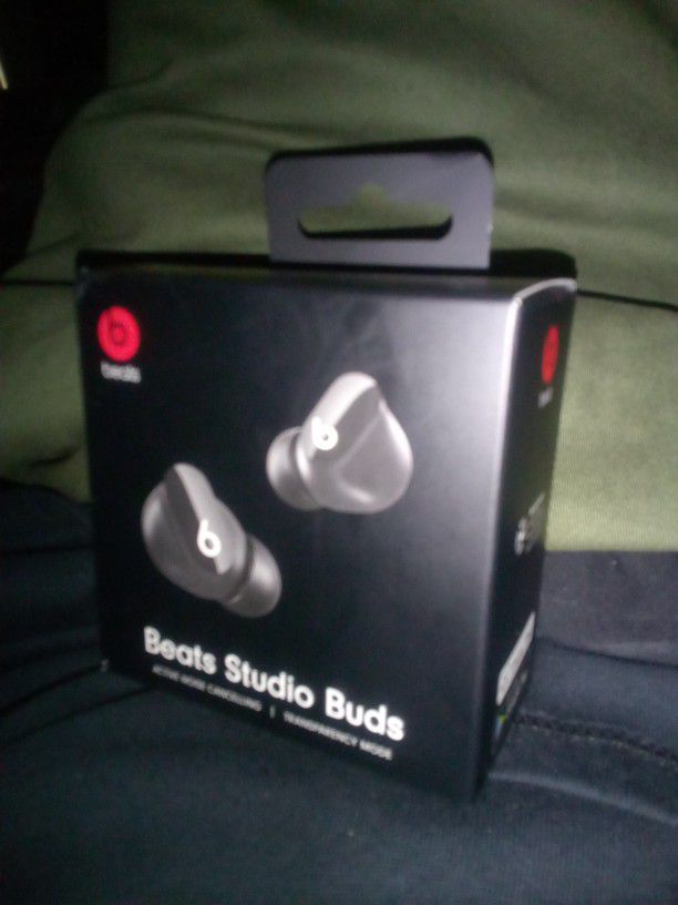 Beats By Dre   -earbuds