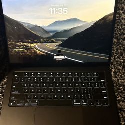 Apple - MacBook Pro 14" Laptop - M3 Pro chip Built for Apple Intelligence - 18GB Memory - 14-core GPU - 512GB SSD - Space Black