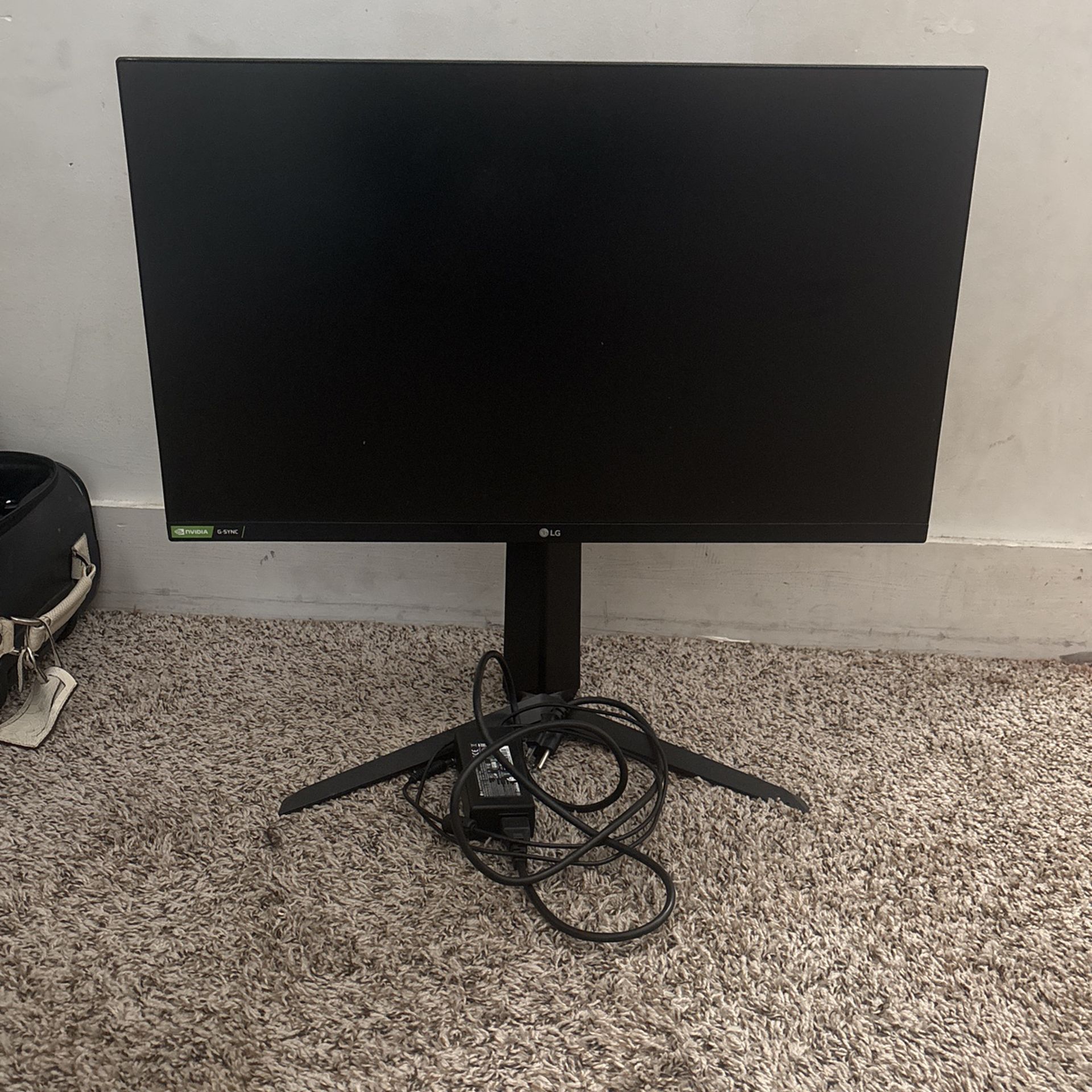 LG Ultragear 27 Inch FHD 240hz 1m NVIDIA G-SYNC