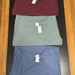 3 BRAND NEW TILLY’S WOMEN CREWNECK LIGHT SWEATERS