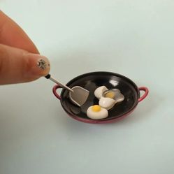 Miniature Dollhouse Fry Pan Set