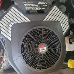 ((READ AD))((CRANKSHAFT 1 1/8" DIA. X 4 1/4" LENGTH))((26HP Kohler Vtwin Engine)) Riding Mower 