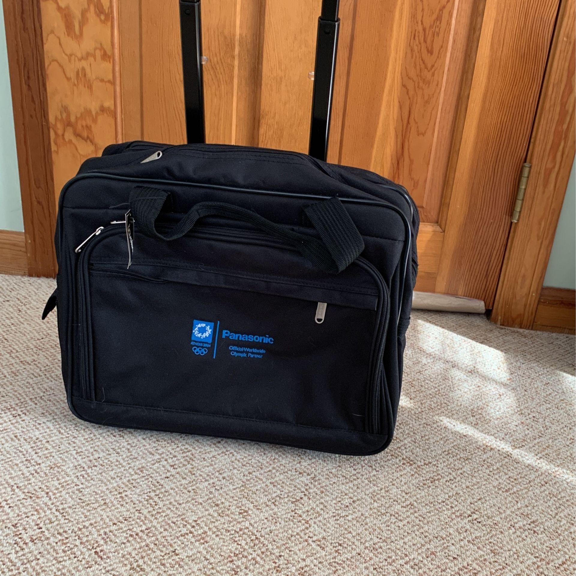 Travel Well For Laptop On Roller