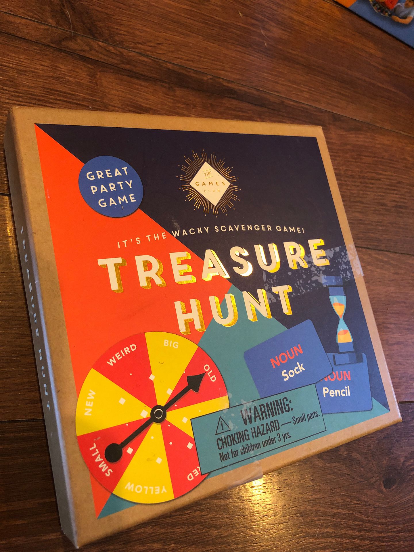 New treasure scavenger hunt game - party game -