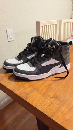 *** Men's Shoes Size 11.5 ***